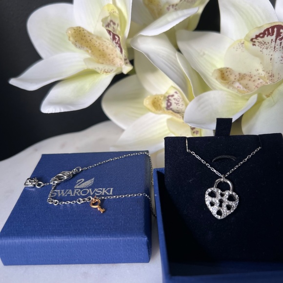 Swarovski | Heart and Key Necklace - Picture 4 of 7